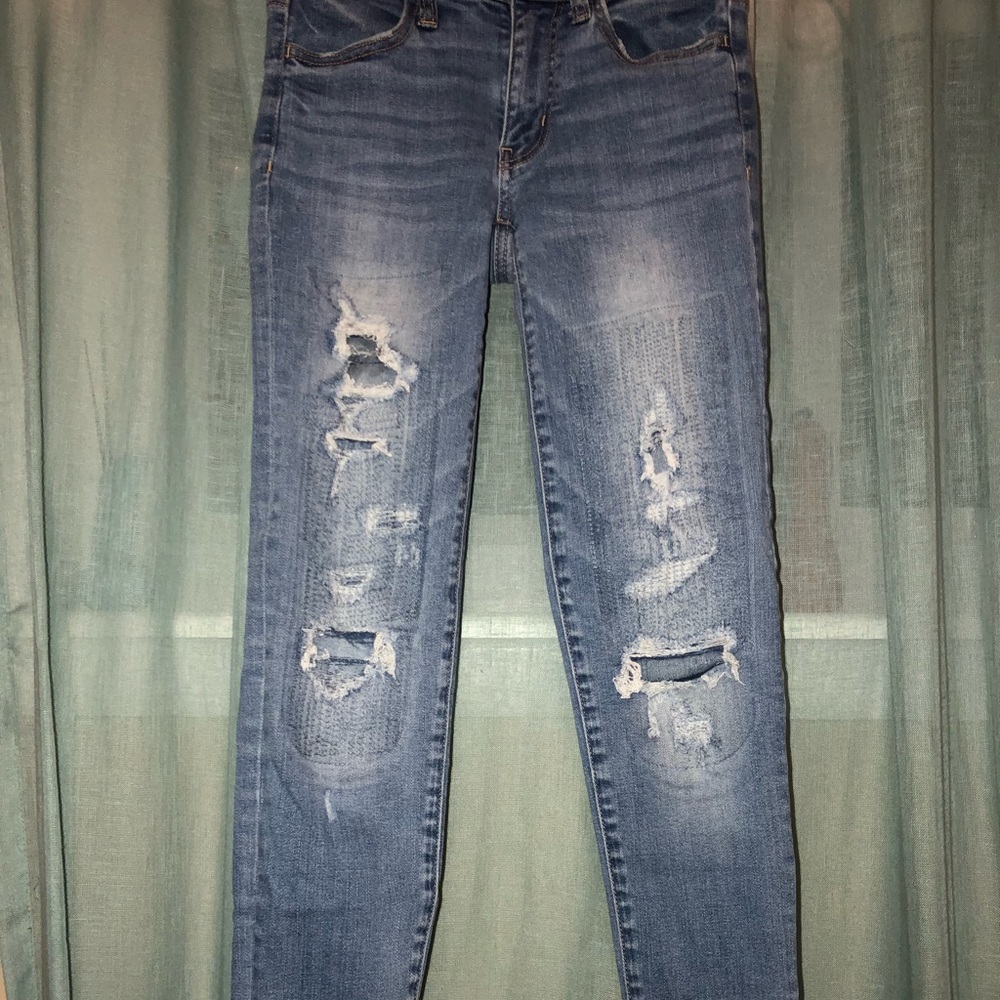 American Eagle Light-Wash Jeans